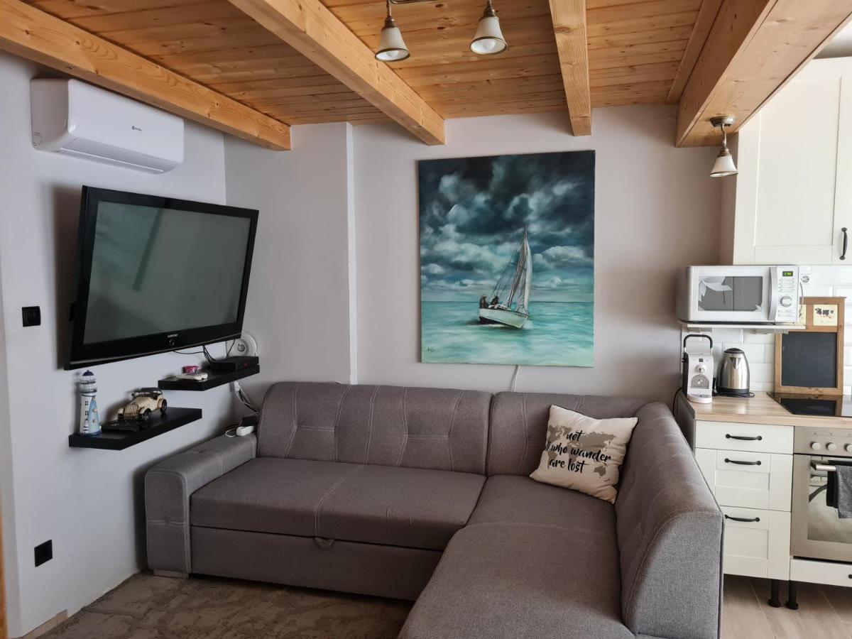Flamingo Apartman Balatonszarszo Exteriör bild